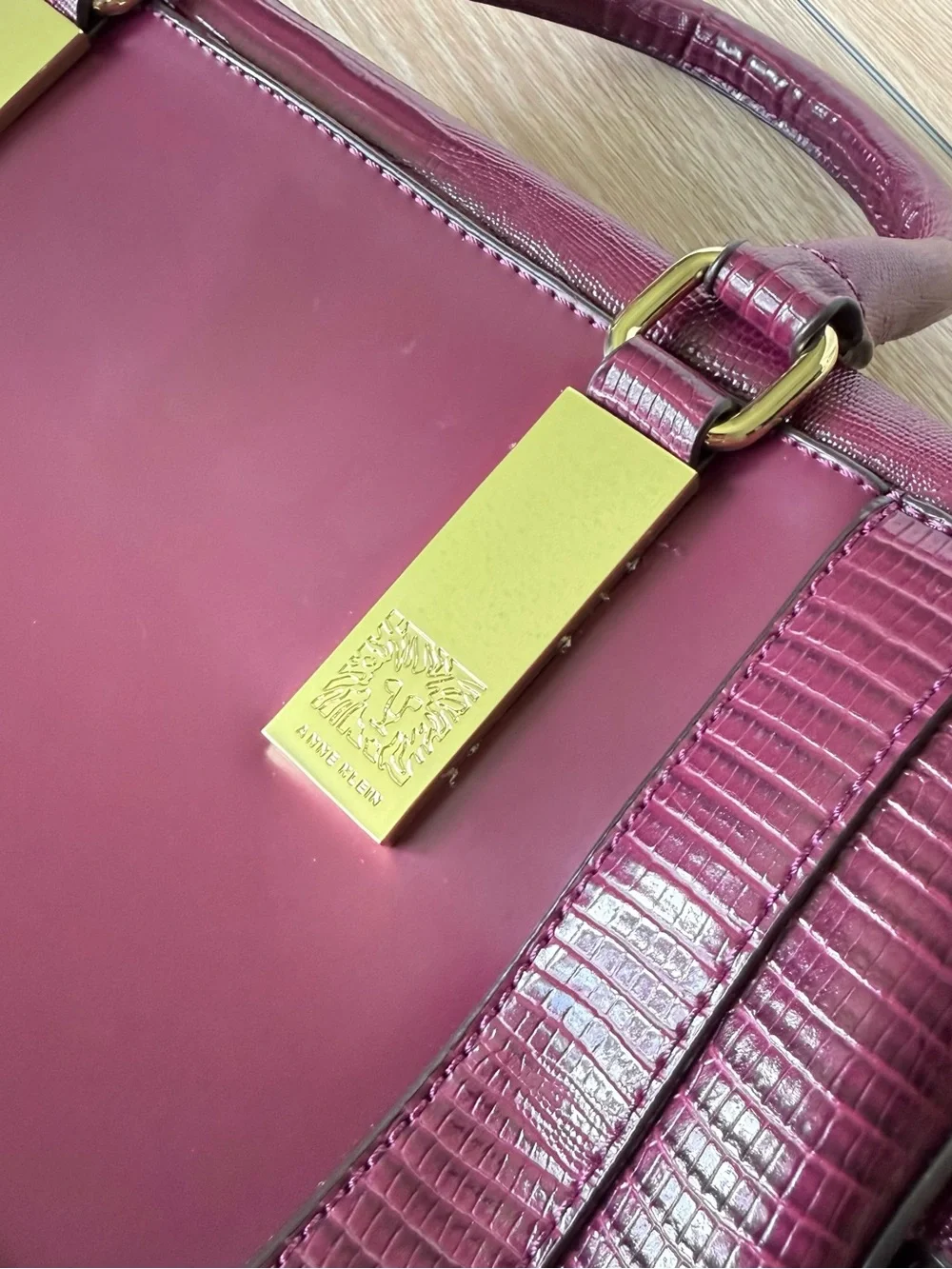Anne Klein stylish wine